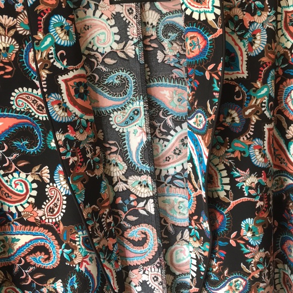 7th Ave Design  Studio - Picture 2 of 8